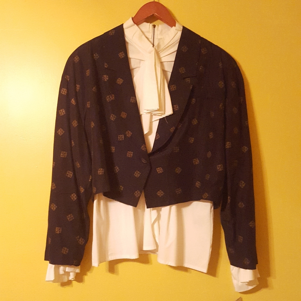Vintage Gold Medallion Print Cropped blazer Jacket